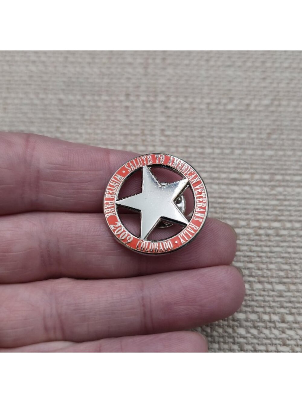 2009 Winter Park Colorado Salute to American Veterans Rally Enamel Lapel Pin A91
